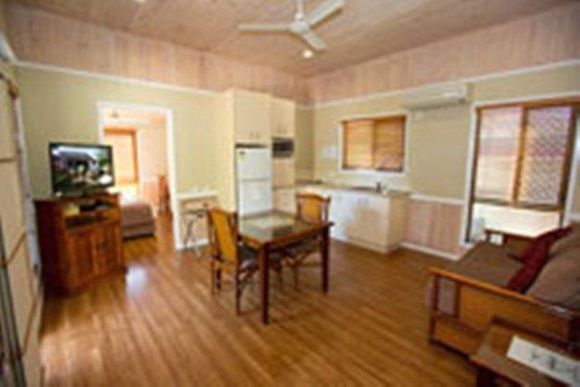 South Gladstone Motel Ruang foto
