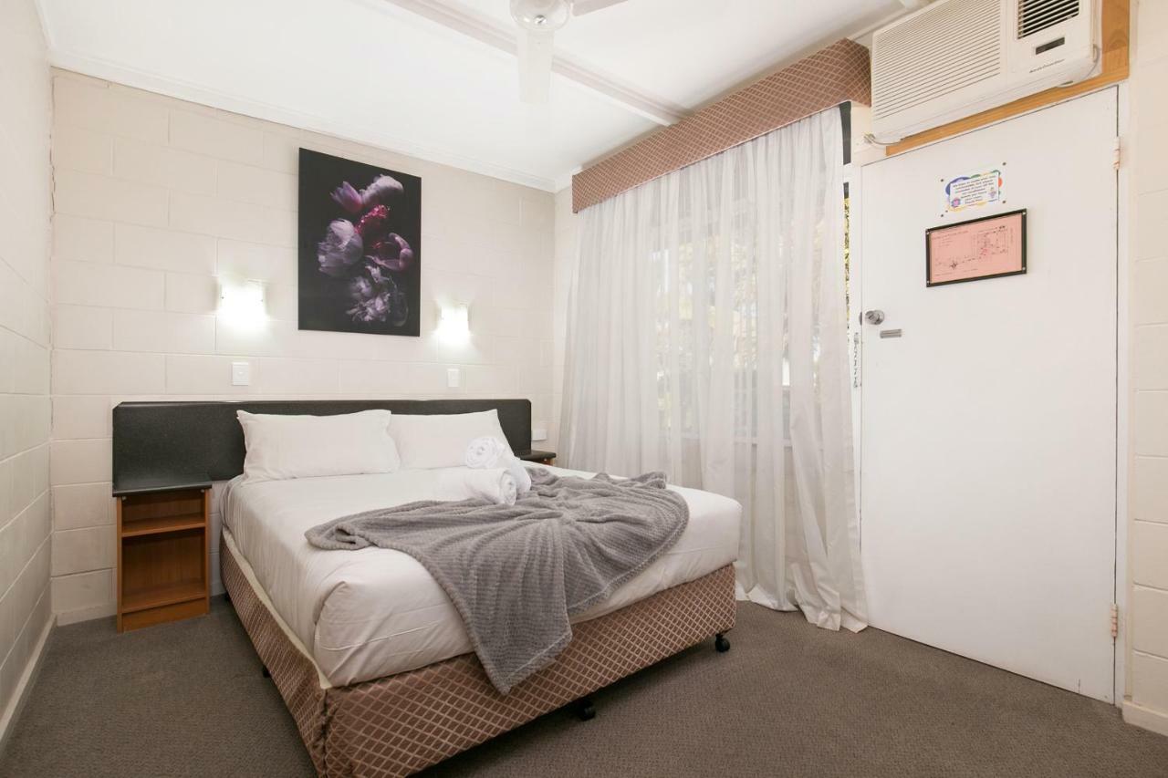 South Gladstone Motel Bagian luar foto